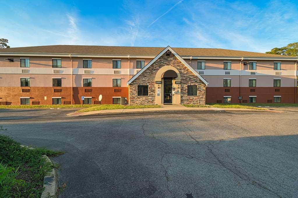 Suburban Studios Louisville East Bagian luar foto