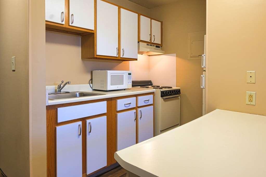 Suburban Studios Louisville East Ruang foto